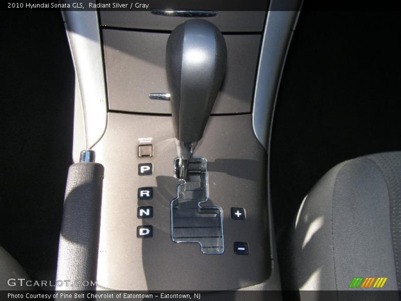 Radiant Silver / Gray 2010 Hyundai Sonata GLS