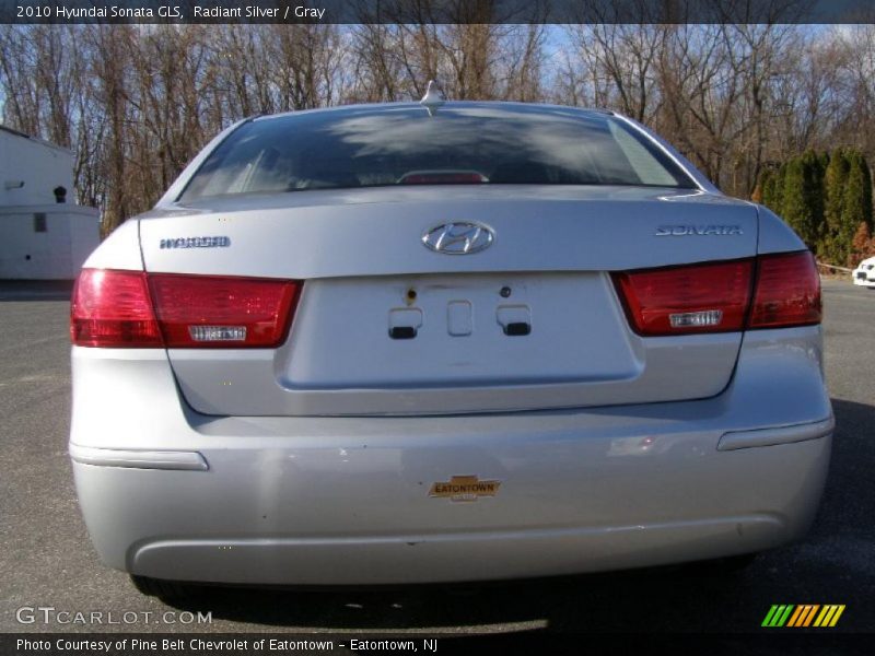 Radiant Silver / Gray 2010 Hyundai Sonata GLS