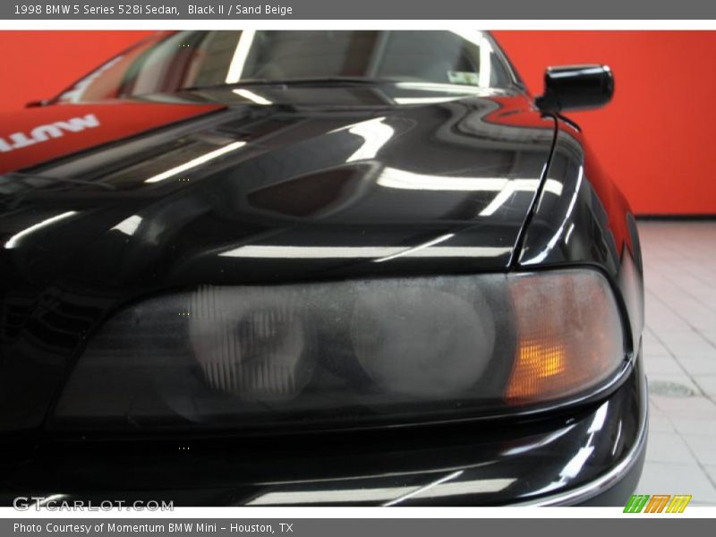 Black II / Sand Beige 1998 BMW 5 Series 528i Sedan