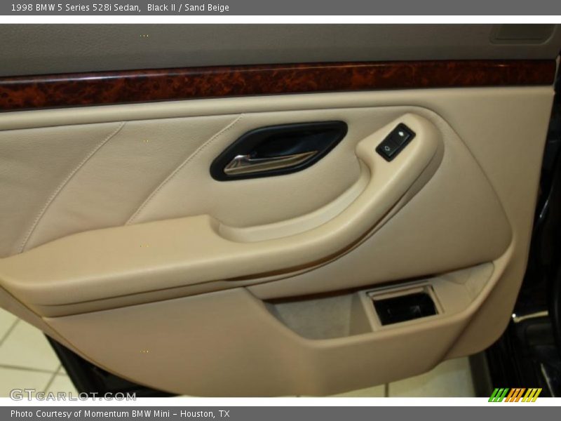 Black II / Sand Beige 1998 BMW 5 Series 528i Sedan