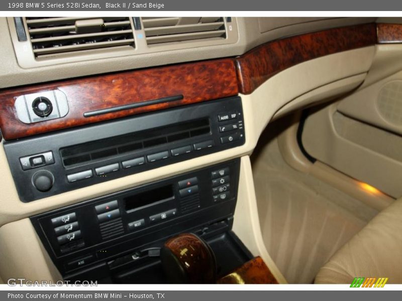 Black II / Sand Beige 1998 BMW 5 Series 528i Sedan