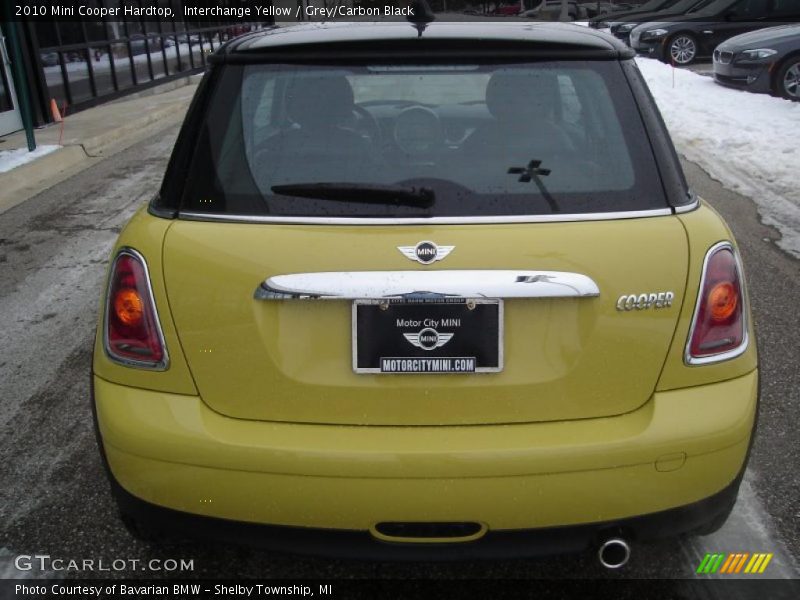 Interchange Yellow / Grey/Carbon Black 2010 Mini Cooper Hardtop