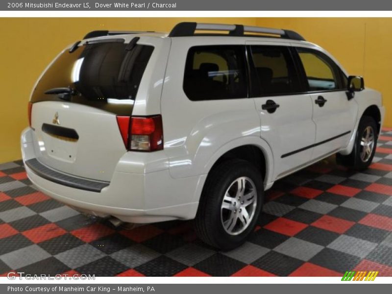 Dover White Pearl / Charcoal 2006 Mitsubishi Endeavor LS