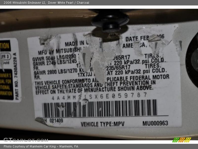 Dover White Pearl / Charcoal 2006 Mitsubishi Endeavor LS
