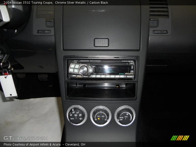 Chrome Silver Metallic / Carbon Black 2004 Nissan 350Z Touring Coupe