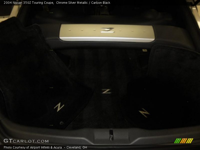 Chrome Silver Metallic / Carbon Black 2004 Nissan 350Z Touring Coupe