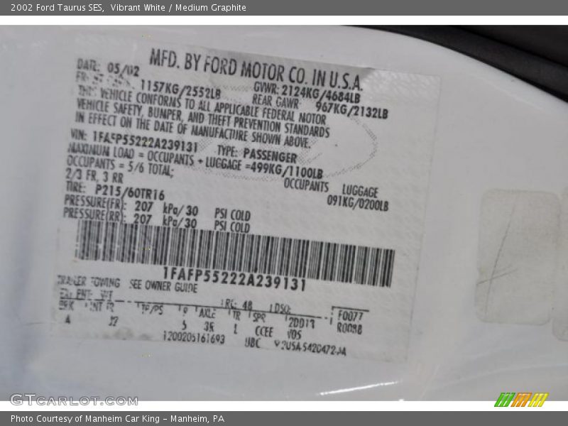 Vibrant White / Medium Graphite 2002 Ford Taurus SES