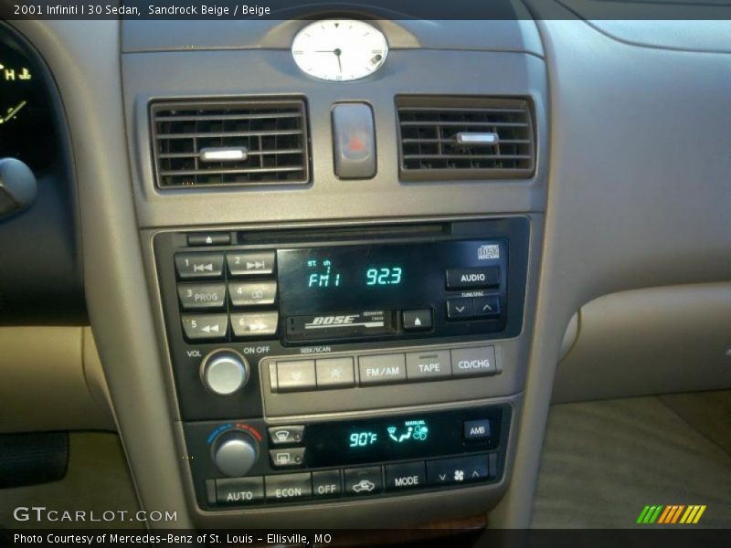 Sandrock Beige / Beige 2001 Infiniti I 30 Sedan