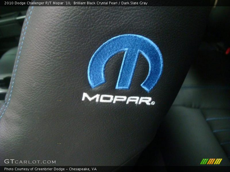  2010 Challenger R/T Mopar '10 Logo