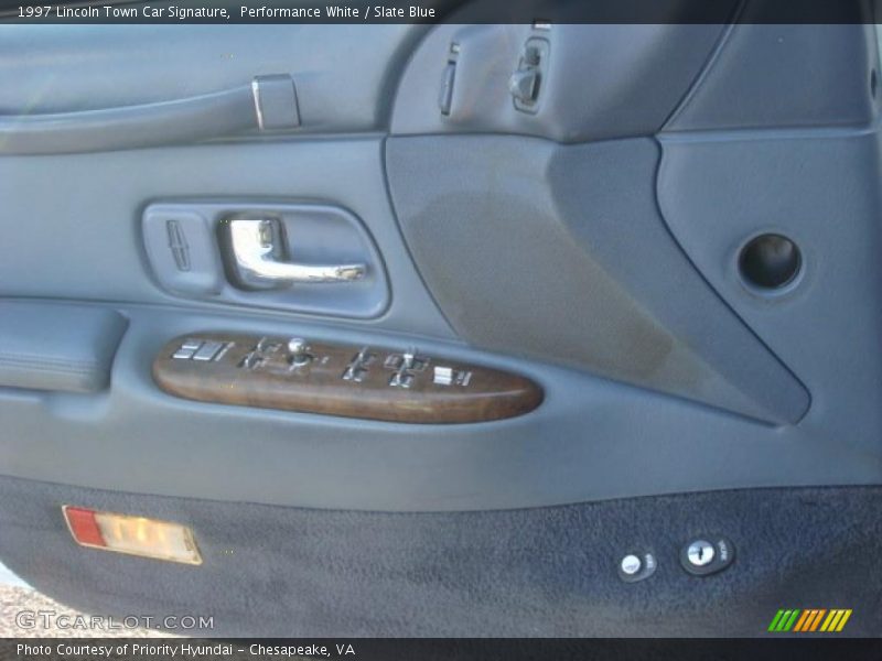 Performance White / Slate Blue 1997 Lincoln Town Car Signature