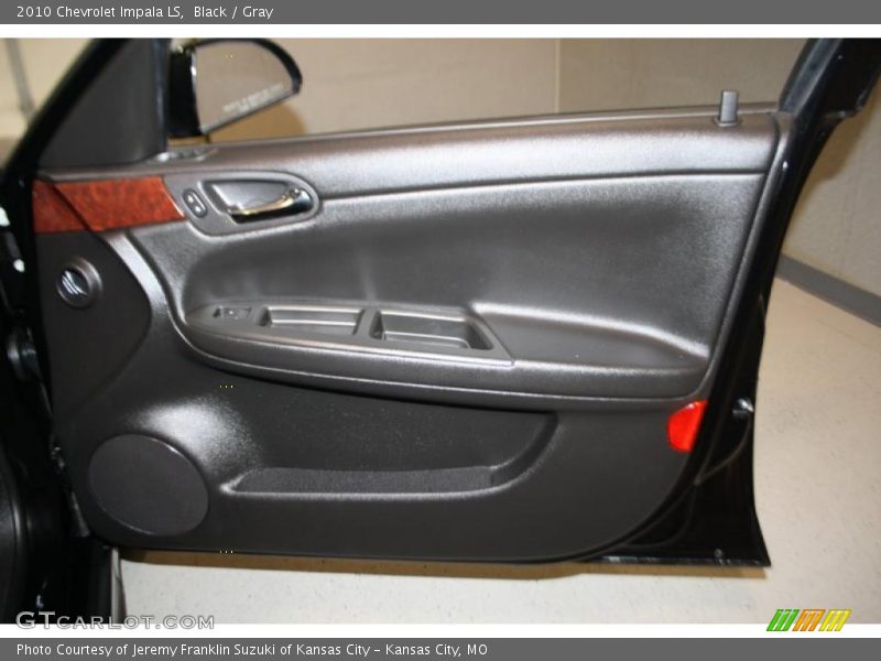 Black / Gray 2010 Chevrolet Impala LS