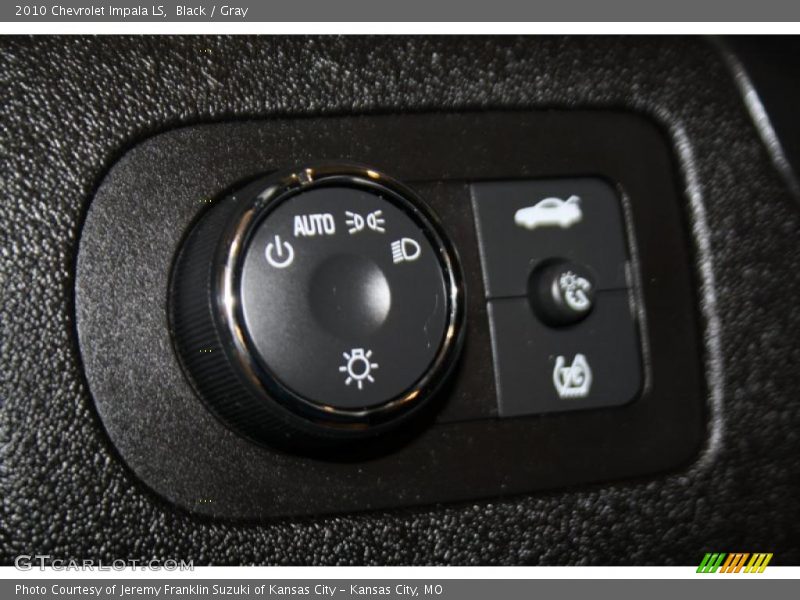 Black / Gray 2010 Chevrolet Impala LS