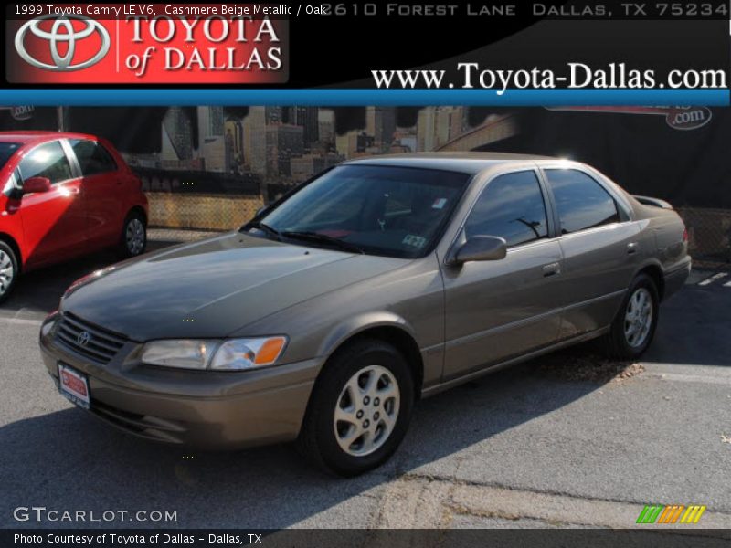 Cashmere Beige Metallic / Oak 1999 Toyota Camry LE V6
