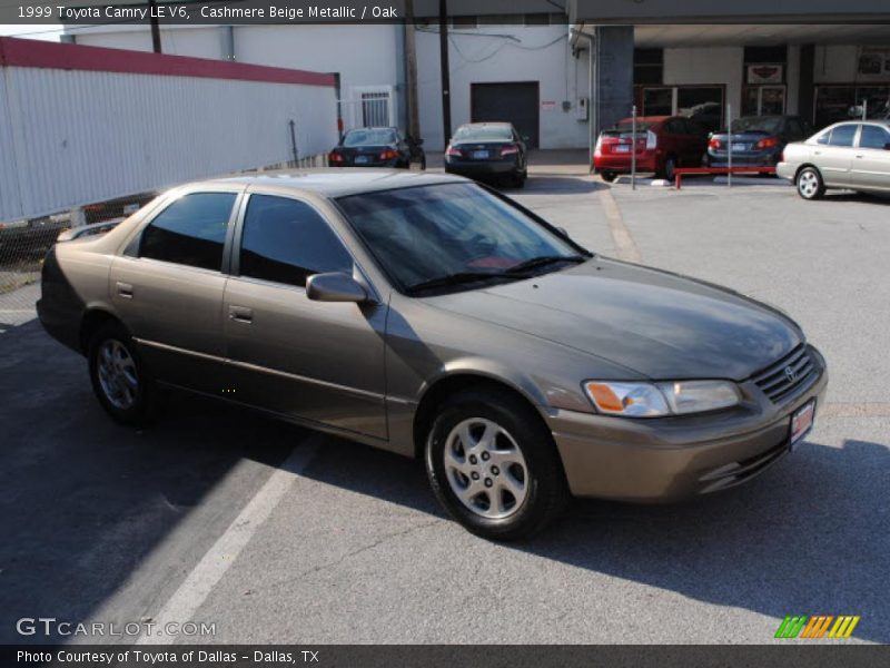 Cashmere Beige Metallic / Oak 1999 Toyota Camry LE V6