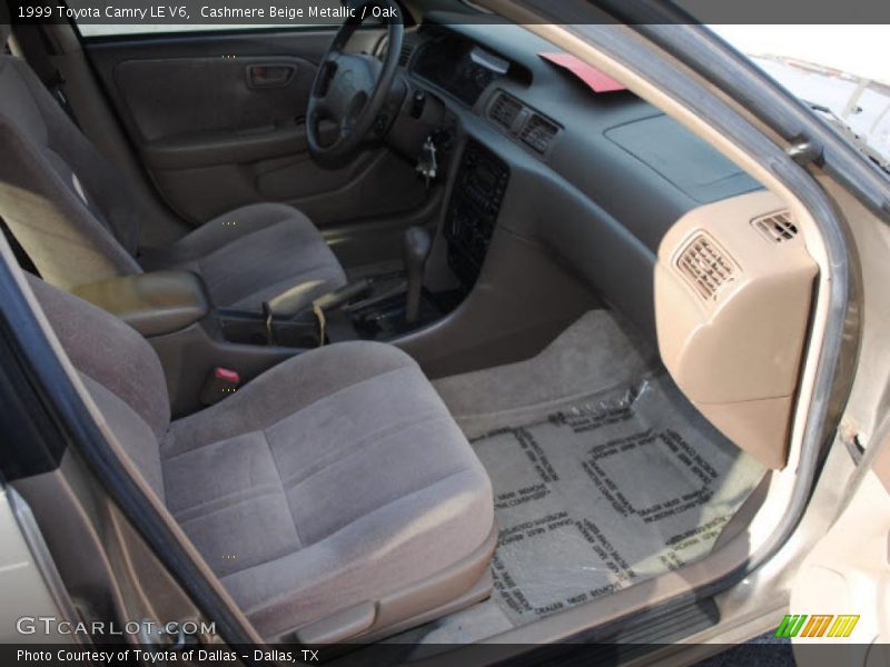 Cashmere Beige Metallic / Oak 1999 Toyota Camry LE V6