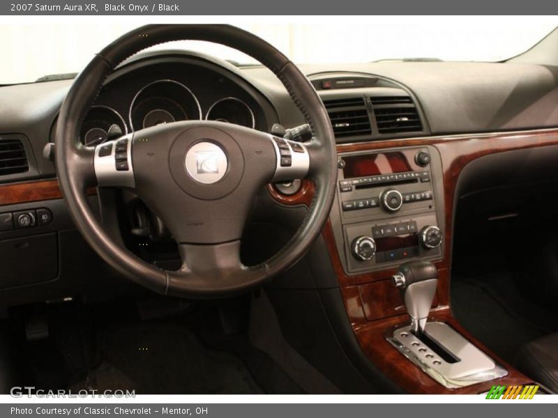 Black Onyx / Black 2007 Saturn Aura XR