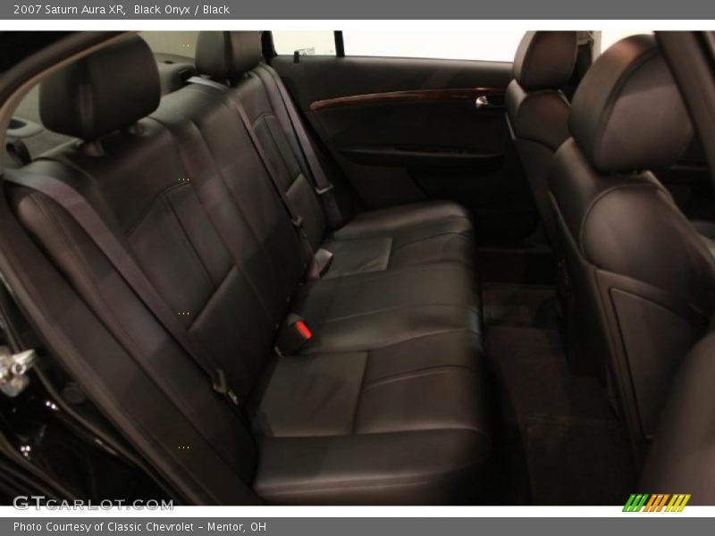 Black Onyx / Black 2007 Saturn Aura XR