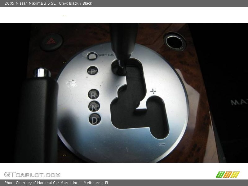 Onyx Black / Black 2005 Nissan Maxima 3.5 SL