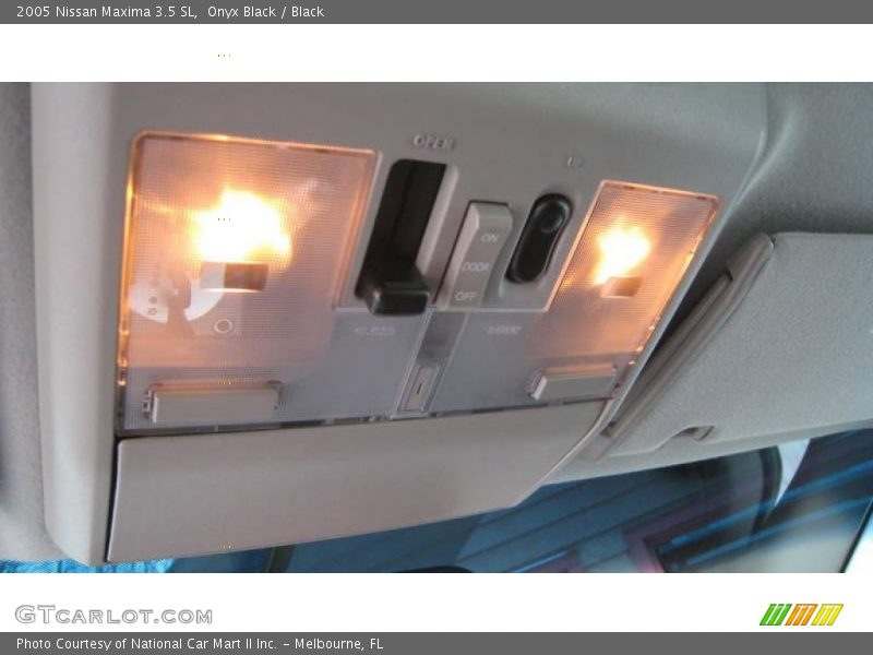 Onyx Black / Black 2005 Nissan Maxima 3.5 SL