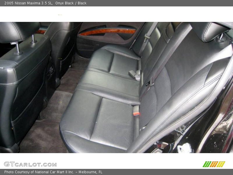 Onyx Black / Black 2005 Nissan Maxima 3.5 SL