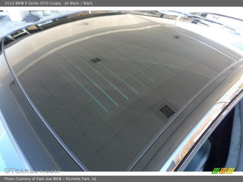 Sunroof of 2010 6 Series 650i Coupe