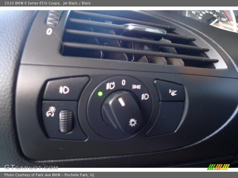 Controls of 2010 6 Series 650i Coupe