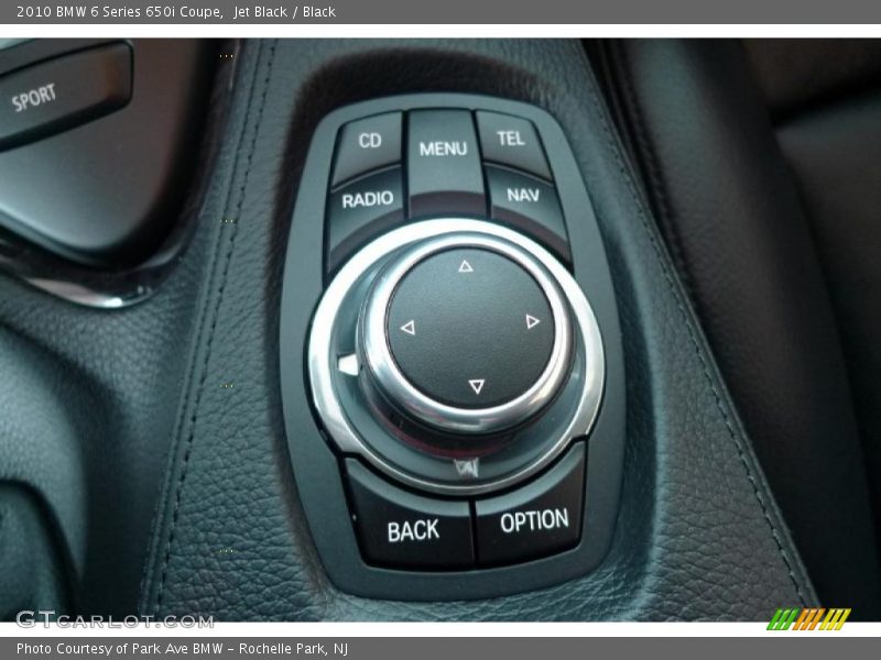 Controls of 2010 6 Series 650i Coupe