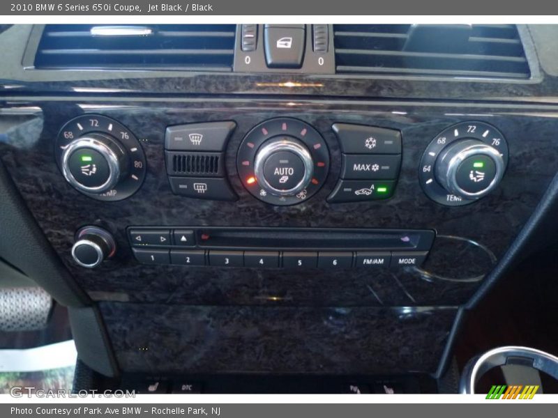 Controls of 2010 6 Series 650i Coupe