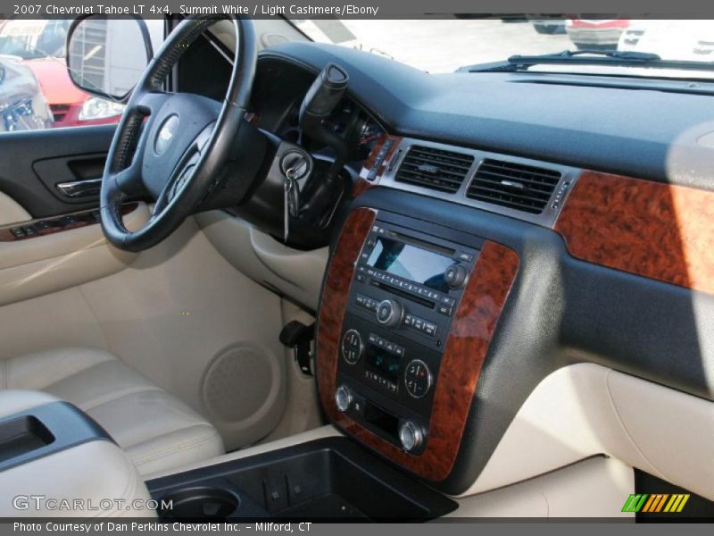 Summit White / Light Cashmere/Ebony 2007 Chevrolet Tahoe LT 4x4