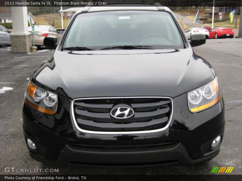 Phantom Black Metallic / Gray 2011 Hyundai Santa Fe SE