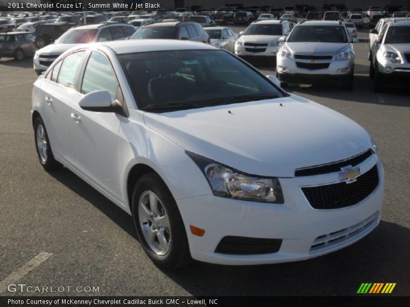 Summit White / Jet Black 2011 Chevrolet Cruze LT