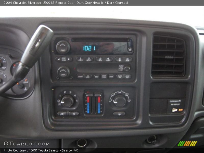Dark Gray Metallic / Dark Charcoal 2004 Chevrolet Silverado 1500 LS Regular Cab
