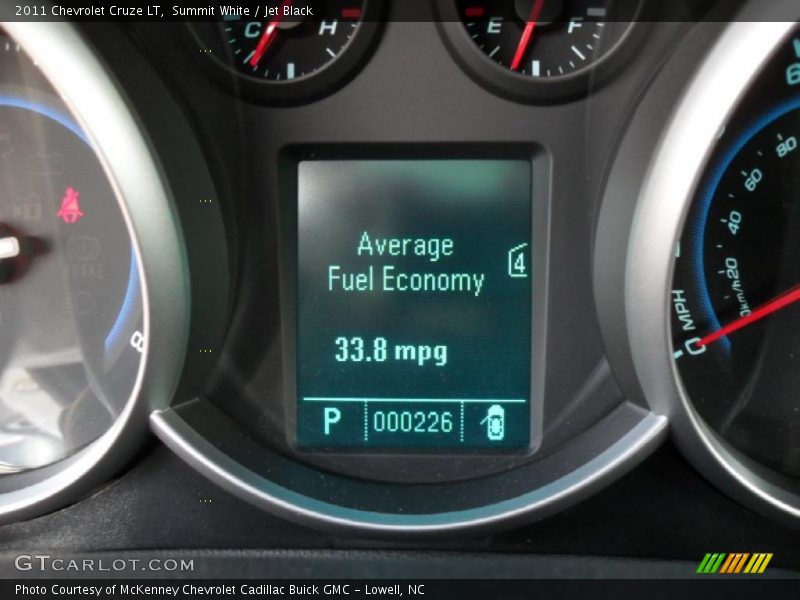 Summit White / Jet Black 2011 Chevrolet Cruze LT