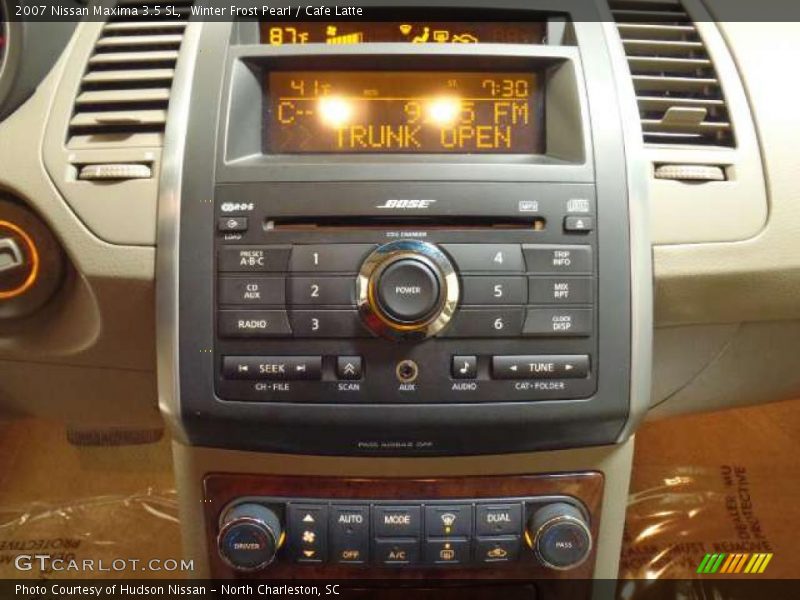 Winter Frost Pearl / Cafe Latte 2007 Nissan Maxima 3.5 SL
