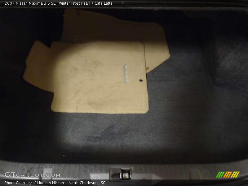 Winter Frost Pearl / Cafe Latte 2007 Nissan Maxima 3.5 SL