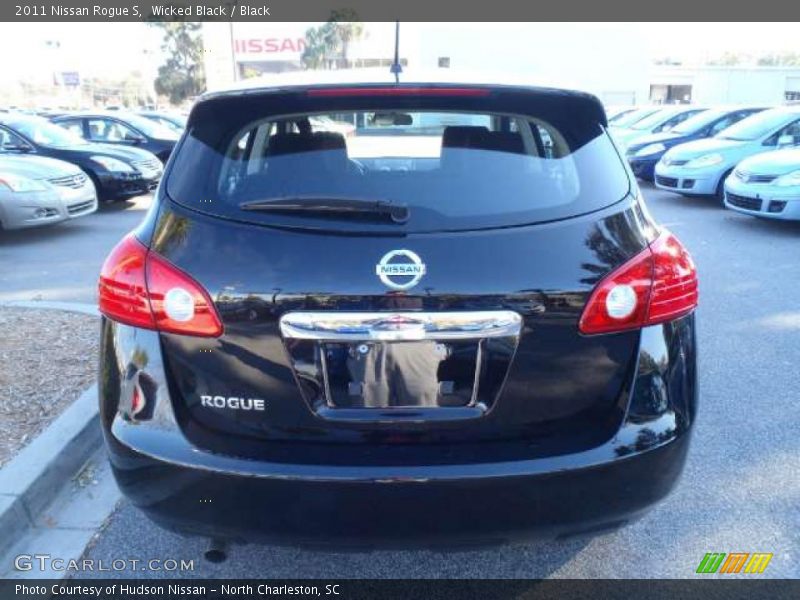 Wicked Black / Black 2011 Nissan Rogue S