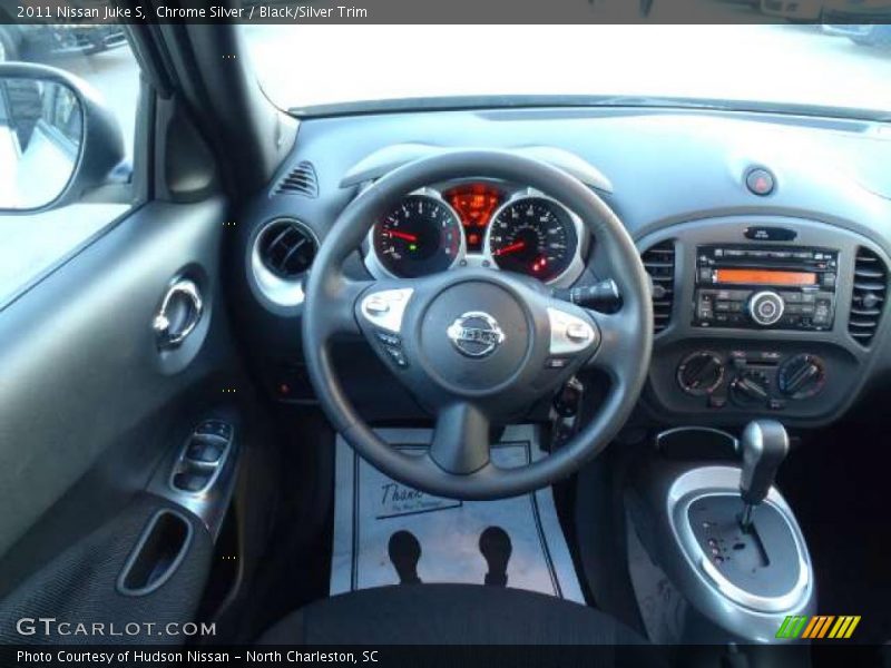 Chrome Silver / Black/Silver Trim 2011 Nissan Juke S