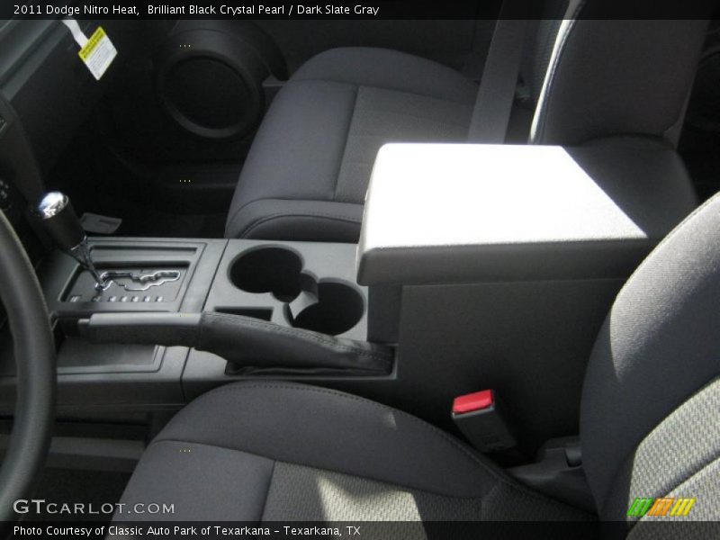 Brilliant Black Crystal Pearl / Dark Slate Gray 2011 Dodge Nitro Heat