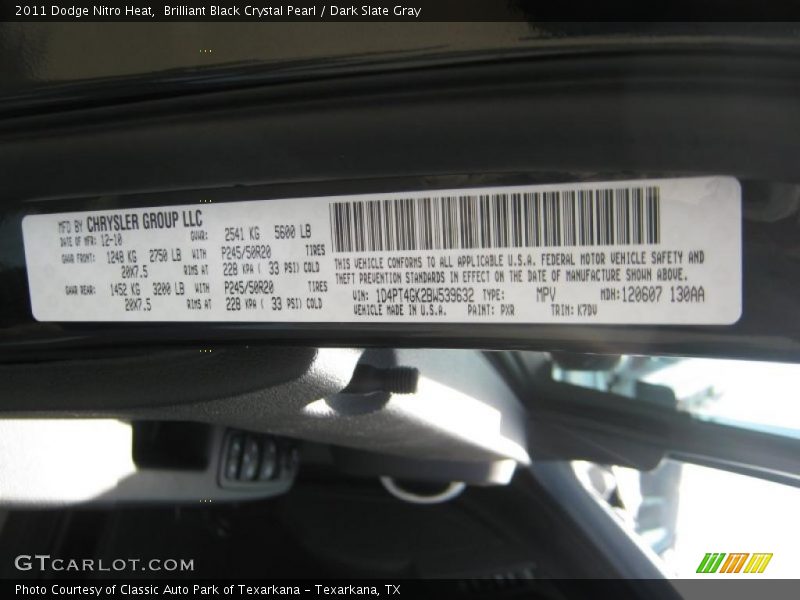 Brilliant Black Crystal Pearl / Dark Slate Gray 2011 Dodge Nitro Heat