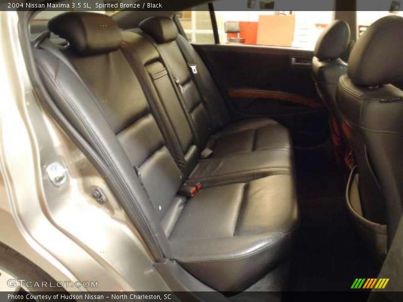 Spirited Bronze / Black 2004 Nissan Maxima 3.5 SL