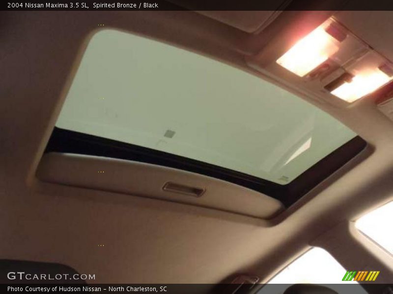 Spirited Bronze / Black 2004 Nissan Maxima 3.5 SL