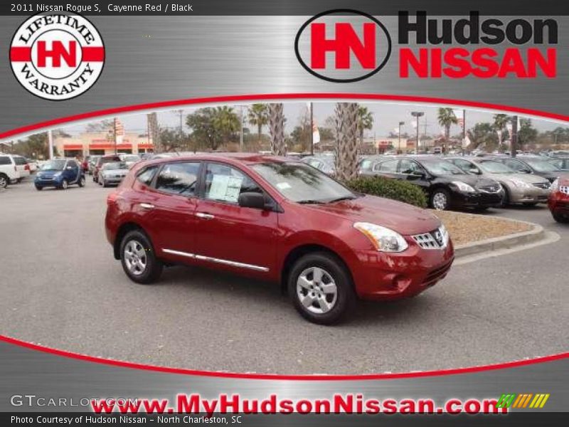 Cayenne Red / Black 2011 Nissan Rogue S