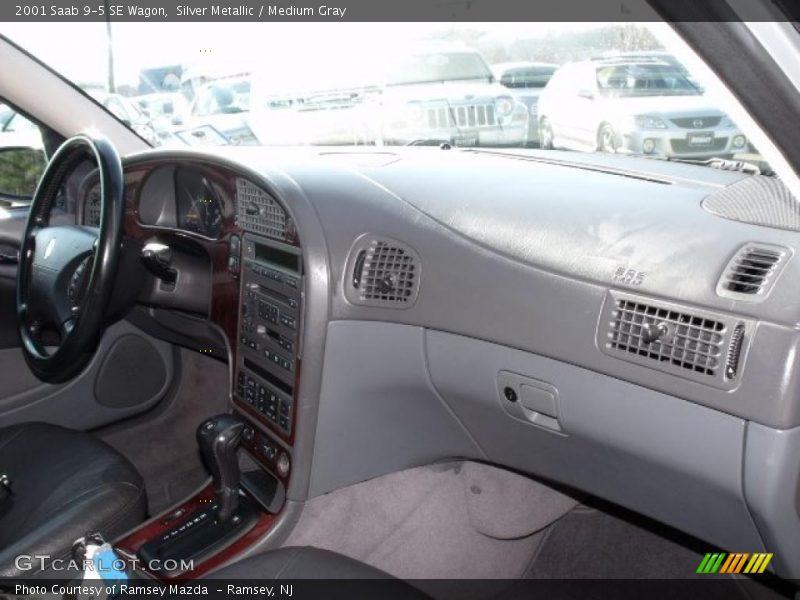 Silver Metallic / Medium Gray 2001 Saab 9-5 SE Wagon