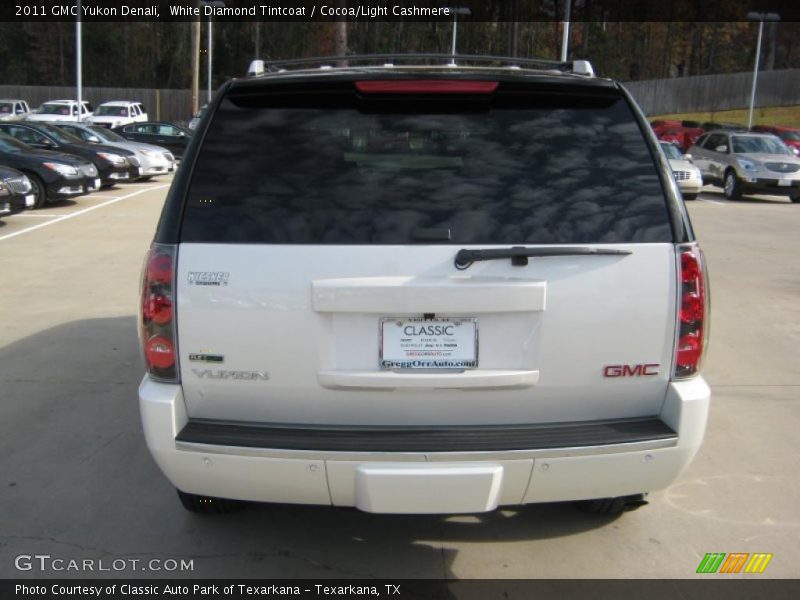 White Diamond Tintcoat / Cocoa/Light Cashmere 2011 GMC Yukon Denali