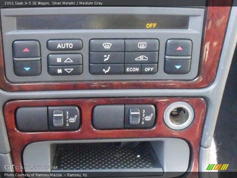 Controls of 2001 9-5 SE Wagon