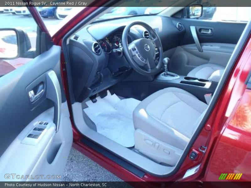 Cayenne Red / Gray 2011 Nissan Rogue SV