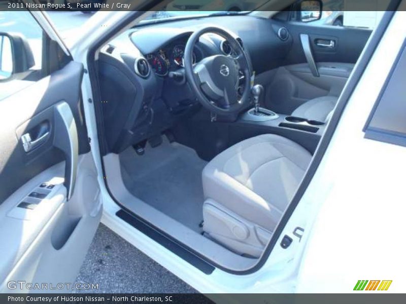 Pearl White / Gray 2011 Nissan Rogue S