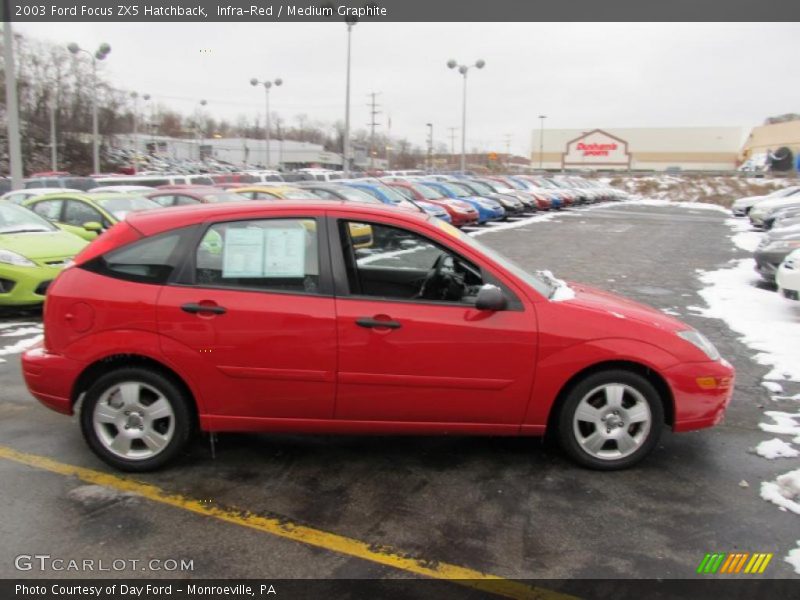 Infra-Red / Medium Graphite 2003 Ford Focus ZX5 Hatchback