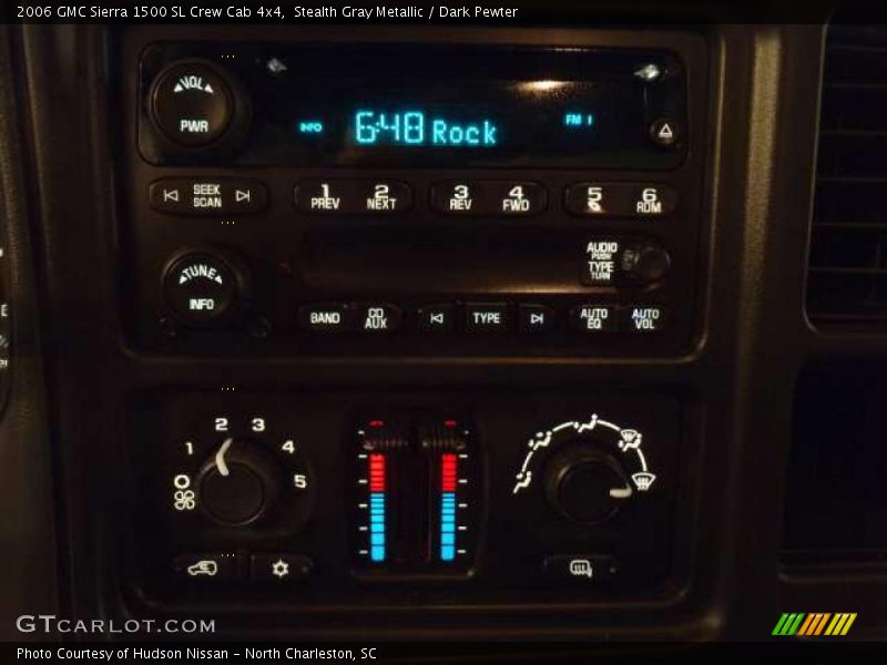 Controls of 2006 Sierra 1500 SL Crew Cab 4x4