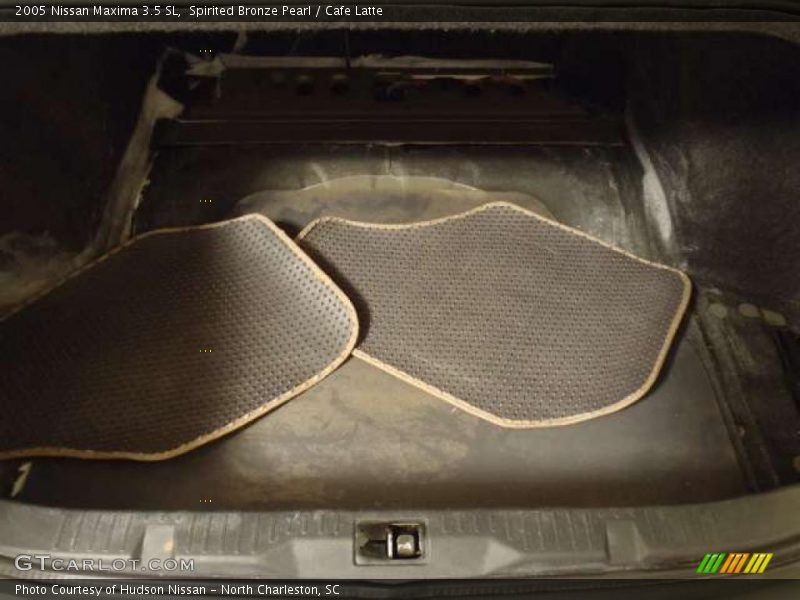 Spirited Bronze Pearl / Cafe Latte 2005 Nissan Maxima 3.5 SL